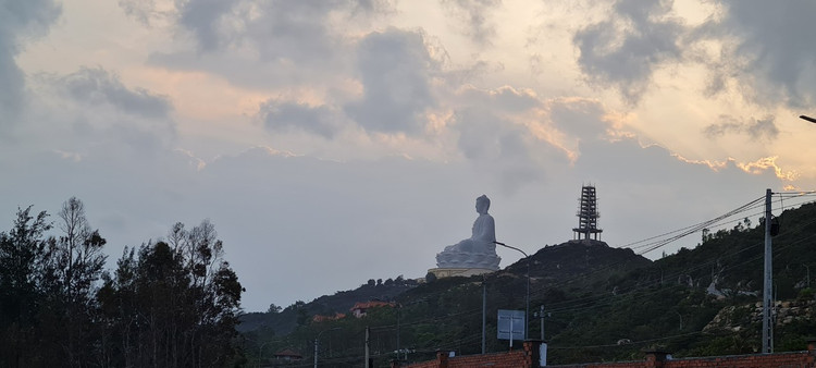 Den Binh Dinh, ngam ve dep hoang so cua bai bien Trung Luong-Hinh-7