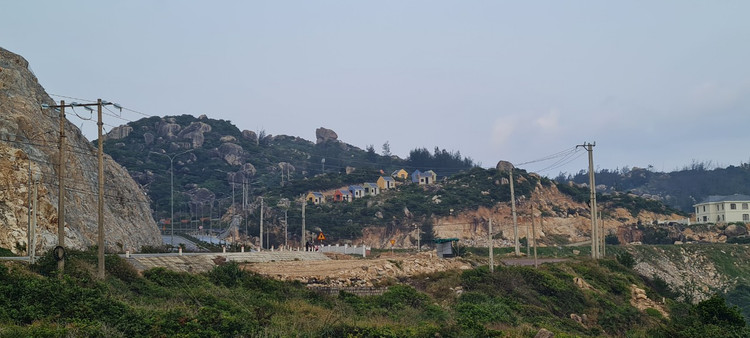 Den Binh Dinh, ngam ve dep hoang so cua bai bien Trung Luong-Hinh-6