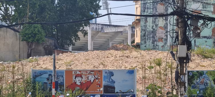 SVD Chi Lang sau 1 nam pha do: Nhech nhac giua khu dat “kim cuong“-Hinh-13