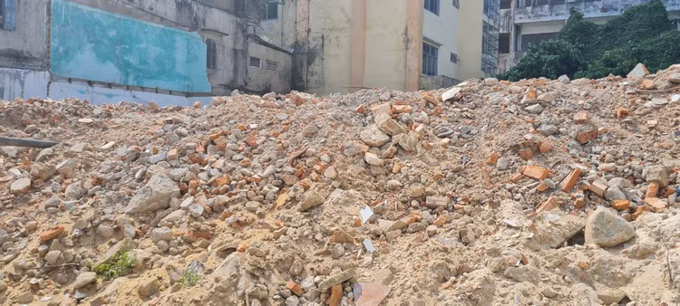 SVD Chi Lang sau 1 nam pha do: Nhech nhac giua khu dat “kim cuong“-Hinh-4