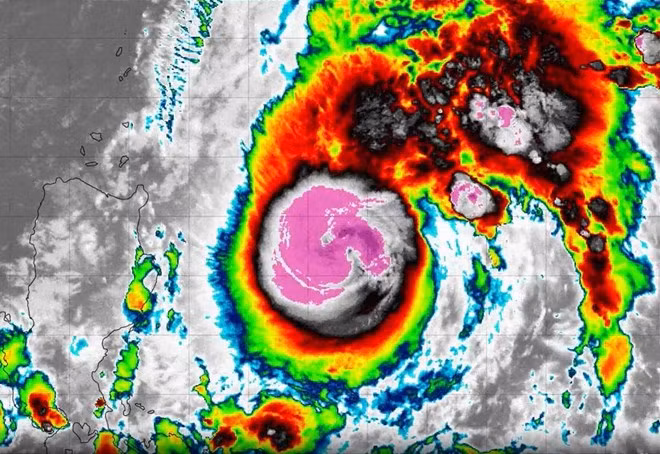 Bao so 7 sap di vao Bien Dong cuong do manh len