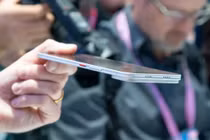 Techno gây choáng với smartphone module siêu năng, gần gì cũng xịn