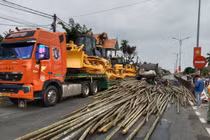 Xe tải đâm xe đầu kéo, một người chết tại Quảng Ngãi