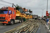 Xe tải đâm xe đầu kéo, một người chết tại Quảng Ngãi