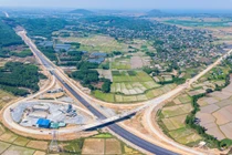 Tháo gỡ vướng mắc dự án cao tốc Quảng Ngãi - Hoài Nhơn