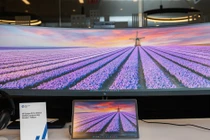 HP ra mắt màn hình siêu rộng, hệt như 2 màn hình 27inch ghép lại