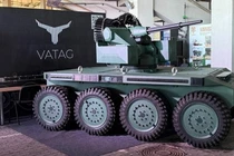 Ukraine tạo bước ngoặc chiến thuật với robot chiến đấu AI hạng nặng 