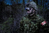 Canada dừng mua kính nhìn đêm của Mỹ do nghi thao túng thầu