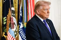 Cử tri Mỹ chia rẽ trước bầu cữ giữa nhiệm kỳ vì cuộc chiến với Iran