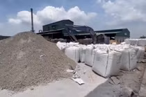 Phát hiện 3 doanh nghiệp ở Quảng Ngãi lén đổ thải ra môi trường