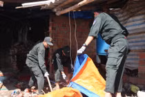 Quảng Ngãi ngổn ngang sau triều cường do bão số 13