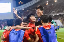 Thủ tướng gửi thư chúc mừng U22 Việt Nam và tuyển nữ Futsal quốc gia