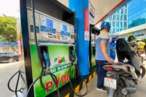 Đề xuất chỉ dùng xăng E10 RON95 từ 1/1/2026: Cần đánh giá kỹ tính khả thi!