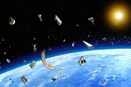 Mảnh vỡ rác vũ trụ đe dọa an toàn hàng không và môi trường