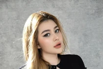 Sunna hóa thân thỏ trắng, chưa tới Halloween fan đã “mất ngủ”