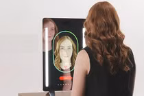 Hot girl AI hát như ca sĩ khiến CĐM lo ngại