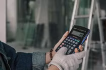 AI bùng nổ, máy tính Casio vẫn bán hàng chục triệu chiếc mỗi năm