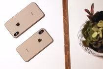 Apple bất ngờ tung bản vá cho iPhone XR, XS đã cũ