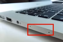 Hơn 90% người dùng MacBook không biết công dụng 2 lỗ nhỏ 