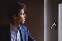 Sam Altman tung mô hình mới, thách thức Google và Apple