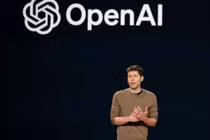 OpenAI sắp ra tai nghe AI Sweetpea, hẹn “gây sốt” 2026