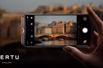 Vertu tái xuất với siêu phẩm da cá sấu và chip Snapdragon 8 Elite