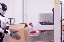 Trung Quốc mở “lò” huấn luyện robot, lao động phổ thông lo mất việc