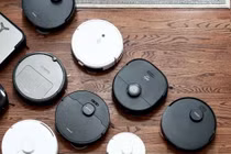 Robot hút bụi từng bị chê khoe mẽ nay rẻ và hút khách Việt