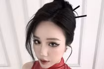 Streamer phú bà đình đám làng game đốn tim triệu ánh nhìn