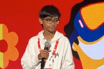 Thần đồng AI 16 tuổi tự lập startup tuyển cả bố vào làm