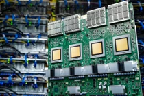 Nvidia khẳng định chip AI dẫn trước Google một thế hệ