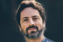 Nhà đồng sáng lập Google dùng AI để thăng chức nhân viên