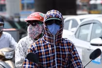 Thời tiết ngày 16/4, miền Trung nắng nóng gay gắt, miền Bắc đón mưa dông