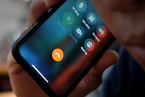 Cách nhận biết cuộc gọi lừa đảo Samsung và iPhone