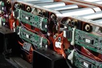 Vi khuẩn 50 triệu năm giúp tái chế pin sạch hơn bao giờ hết