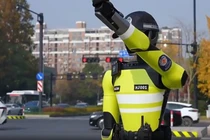 Trung Quốc ra mắt robot cảnh sát giao thông Tiểu Hổ