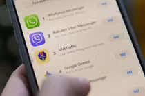 Zalo lung lay vì tẩy chay, WhatsApp và Viber trỗi dậy