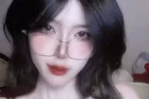 Fan girl Peyz “nhận vợ” hậu fanmeeting T1 gây sốt