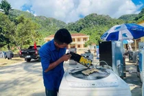 Cách xử lý an toàn khi tivi, tủ lạnh bị ngập nước sau mưa lũ