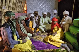 Sống giữa sa mạc khô cằn, người Toubou tồn tại bằng cách nào?