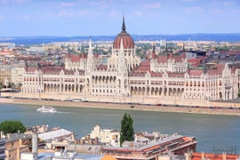 Kiến trúc độc đáo của Tòa nhà Quốc hội Hungary