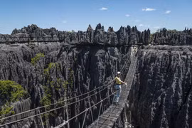 Rừng đá Tsingy de Bemaraha: Kỳ quan thiên nhiên hiểm trở nhất thế giới