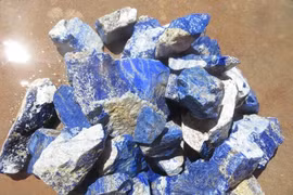 Khoáng vật tạo nên 'ngọc lưu ly' quyền lực của thế giới cổ đại