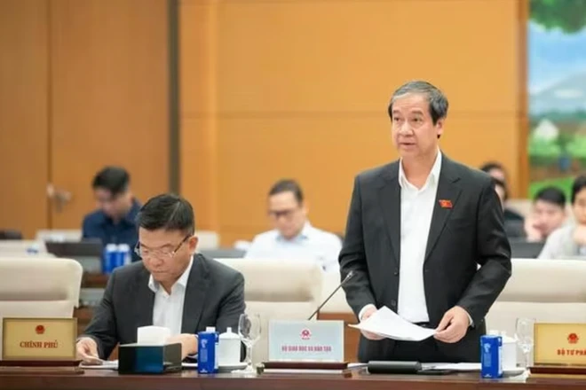 Không xếp bác sĩ nội trú, chuyên khoa tương đương thạc sĩ