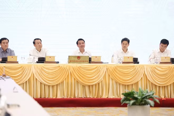 Chính phủ yêu cầu quyết liệt thực hiện mục tiêu tăng trưởng hai con số