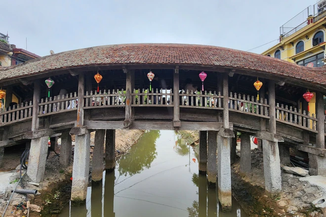 Đầu xuân năm mới, chen chân'ở cầu ngói đẹp nhất Ninh Bình