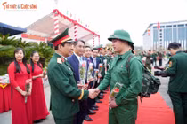 Đại tướng Phan Văn Giang dự Lễ giao nhận quân tại Cao Bằng