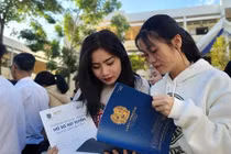 Chuyên gia đề nghị giữ xét học bạ, nâng cao chất lượng giáo dục