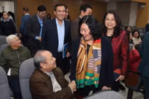 Chủ tịch Bùi Thị Minh Hoài dự Hội nghị lấy ý kiến cử tri nơi cư trú đối với người ứng cử ĐBQH