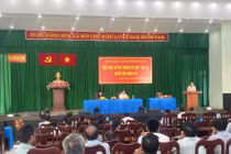 Chủ tịch Phan Xuân Dũng tiếp xúc cử tri Khánh Hòa trước kỳ họp thứ 10